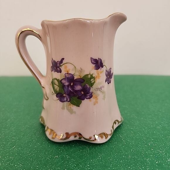 Vtg Leneige Creamer Burbank CA 1934-1955 Pink Porcelain Lavender Vioets Gold - Picture 3 of 8